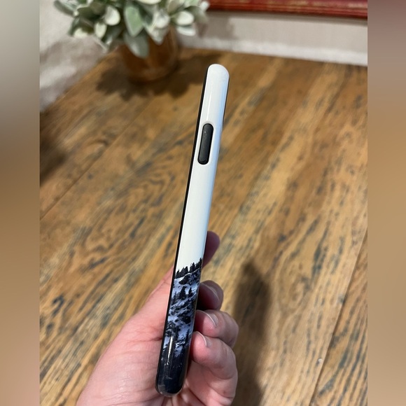 💙 KASEME IPHONE CASE – MONTAGNE HIVERNALE (iPhone11) - Picture 4 of 5